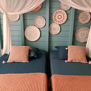 Tiki Paradise Fwi Hébergement de vacances Sainte-Anne (Grande-Terre)
